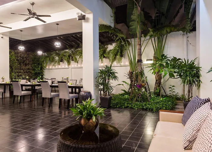 Monthara Angkor Hotel 4*
